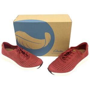Clarks Women's Un Rio Tie Red Sneaker Perforated Leather Rouge Lace Up size 8